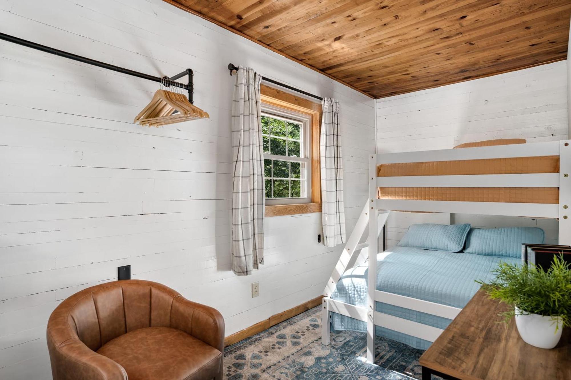 River Access W Hot Tub, Grill, Wifi, & Fire Pit! Lost City Exteriér fotografie
